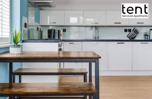 Runnymede Apartamento | Stylish 1 Bed Apt , central , pkg, perfect for long stays