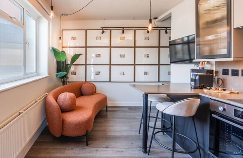 Rickmansworth Apartamento | Stylish 1-Bed Apt | Free Parking | Near Heathrow & Local Station