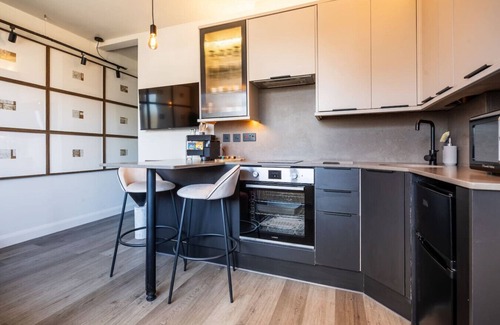 Rickmansworth Apartamento | Stylish 1-Bed Apt | Free Parking | Near Heathrow & Local Station