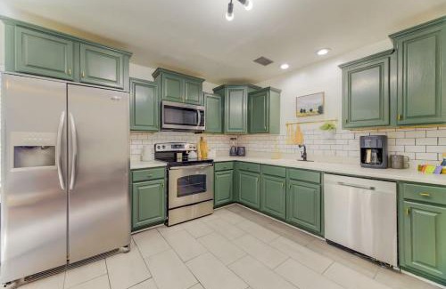Earlewood Casa | Stylish 1 BR Apt Mins to ZOO USC Ft Jackson