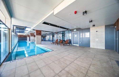 Adelaide Central Business District Apartamento | Stylish 1 BR CBD Apt-Pool-Gym-Sauna-Steam Room