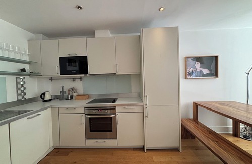 Larkhall Apartamento | Stylish 1BD Flat in Gated Community, Clapham