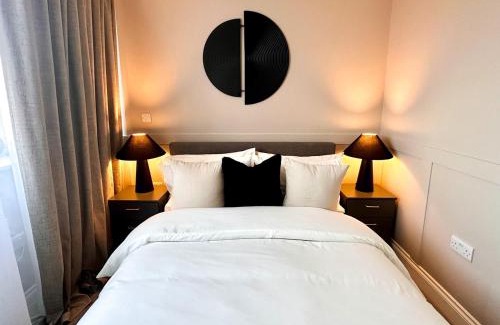 Wakefield Apartamento | Stylish 1BD Flat, Calm, Light-Filled & Central