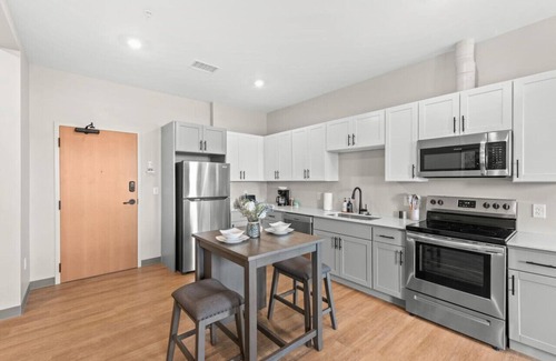 University Circle Apartamento | Stylish 1BDR | Cleveland Clinic | Free Garage