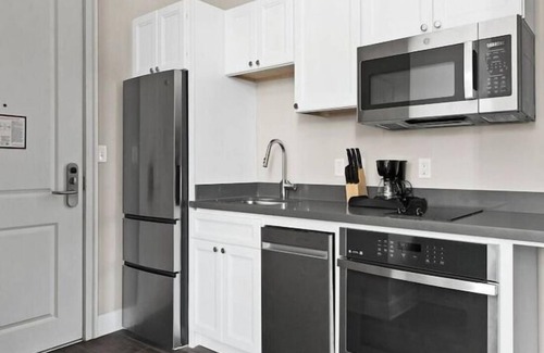 Saint Claude Hotel | Stylish 1BR Hideaway Just Minutes from the French Quarter