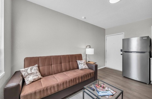 St. Joseph Apartamento | Stylish 1BR Historic Charm Meets Prime Convenience