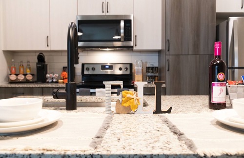 Mableton Apartamento | Stylish 1br in Mableton not far from Battery Park Internal name: Lux Near Braves