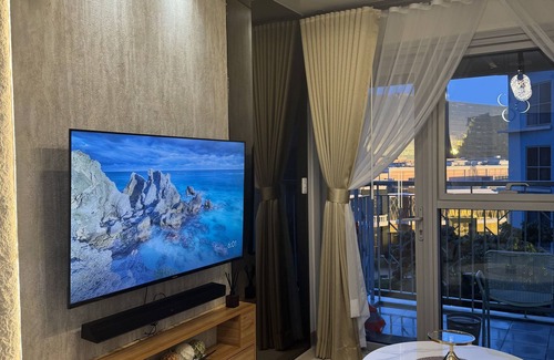 Tambo Condominio | Stylish 1BR Near Airport Facing the Bay - 9d