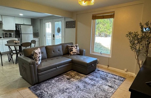 Tysons Casa | Stylish 1BR Near Tysons, Wolf Trap & Metro Access