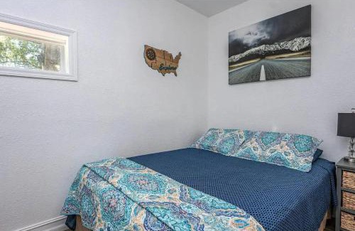 Lake Como Casa | Stylish 1br Studio Steps To Shops & Dining