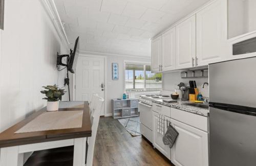 Old Orchard Beach Apartamento | Stylish 1BR Suite Steps to the Beach (467)