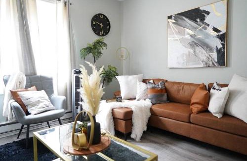 Northwest Apartamento | Stylish 1BR unit w/Free parking-Walk to Metro