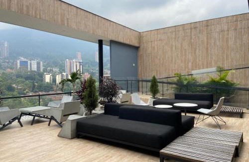 Las Lomas I Apartamento | Stylish 1BR with Stunning Pool in Energy