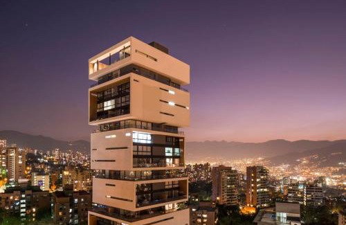 Las Lomas I Apartamento | Stylish 1BR with Stunning Pool in Energy
