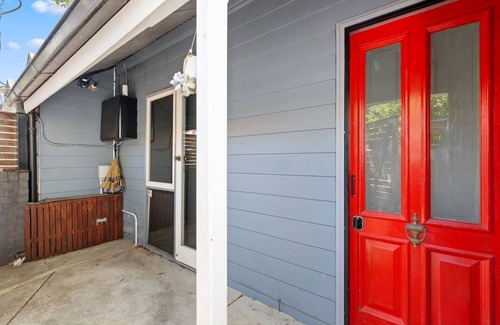 Erskineville Casa | Stylish 2-Bed Cottage in Trendy Erskineville