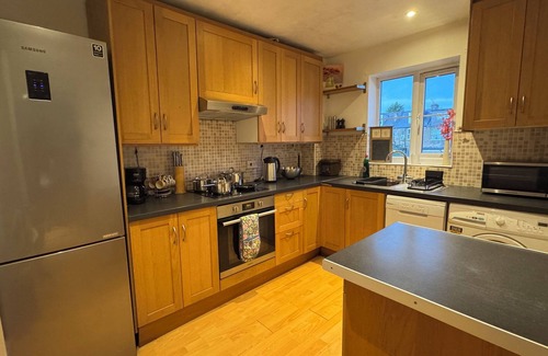 Walthamstow Apartamento | Stylish 2 Bed E17 Home with parking