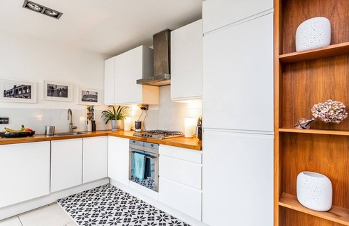 Crouch End Apartamento | Stylish 2-Bed Flat w/ Private Garden in Crouch End