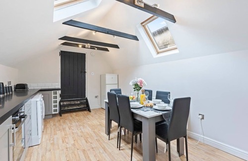 Redhill Apartamento | Stylish 2 Bed Home near Gatwick