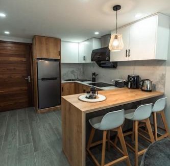 Wolmar Apartamento | Stylish 2-Bedroom Apt, 4min Walk to Beach - RC7
