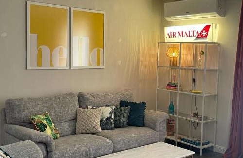 Marsaxlokk Apartamento | Stylish 2-Bedroom Apartment in Scenic Marsaxlokk