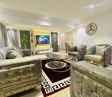 Gudu Apartamento | Stylish 2 Bedroom Apartment in the Heart of Abuja - Netflix,Wifi