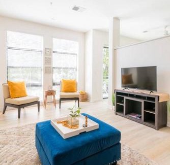 First Ward Apartamento | Stylish 2-Bedroom Apt in Charlotte with Free Parking
