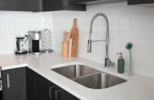 Fleetwood Apartamento | Premium 2br Boho style stay | Central Location | Sleeps 4