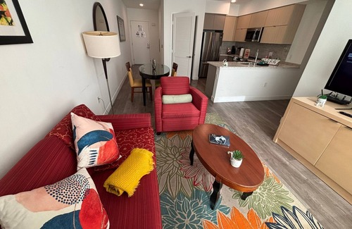 Koreatown Hotel | Stylish 2-Bedroom Deluxe Apart-Hotel in the Heart of Koreatown