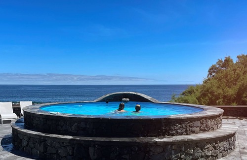 Calheta Casa | Stylish 2 Bedroom Stone House With Stunning Views, São Jorge, Azores (Vista)