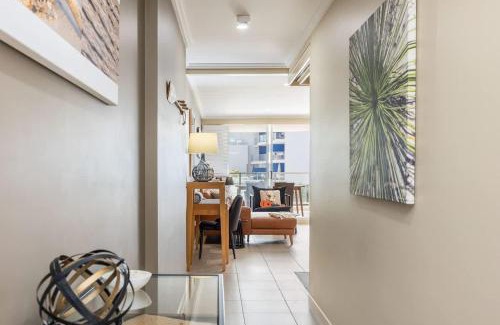 Urangan Apartamento | Stylish 2B Villa Ocean Poolside