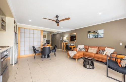 Urangan Apartamento | Stylish 2B Villa Ocean Poolside