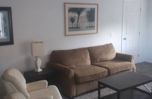 Lincoln Heights Casa | Stylish 2bd lower level apt in newer constructed south hill home