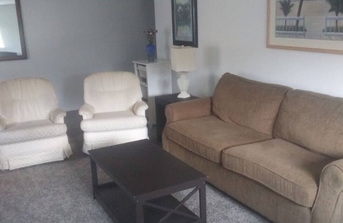 Lincoln Heights Casa | Stylish 2bd lower level apt in newer constructed south hill home