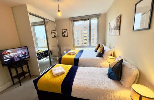 Bromley South Apartamento | Stylish 2Bedrooms 2Baths, Balcony Views, Stratford, ABBA