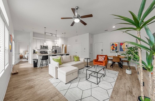 Montopolis Apartamento | Stylish 2BR Apartment! Pool, Gym & Prime Location Near Downtown & Airport