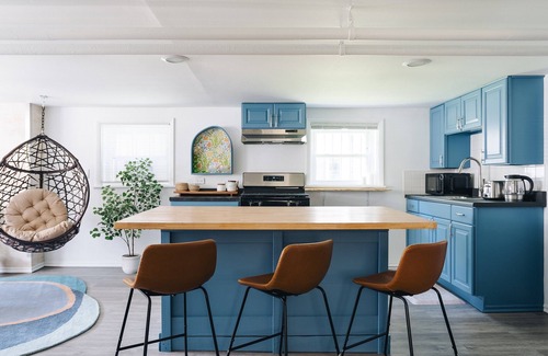 Logan Square Apartamento | Stylish 2BR Apt in Irving Park
