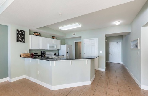 El Centro Beach Condominio | Stylish 2BR Beachfront Condo | Sleeps 8| Spectacular Views + Resort Amenities