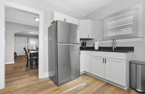 Indianapolis Casa | Stylish - 2BR - Bates-Hendricks - Near Downtown
