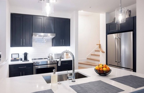Wesley Heights Casa | Luxury Rooftop Townhome in Restored Church, 5 mins to DT