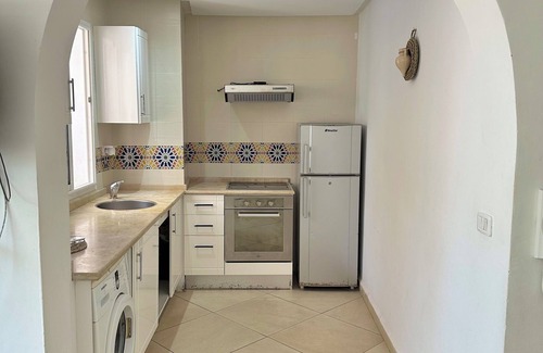Fatou Apartamento | Stylish 2BR Flat with Swimming Pool – Calm, WiFi, AC in Djerba Midoun