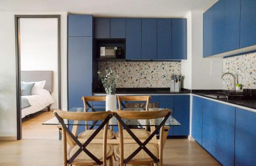 Apoquindo Apartamento | Stylish 2BR Getaway for 5 in Las Condes Oasis