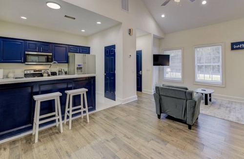 Orangeburg Casa | Stylish 2BR on Sylvan