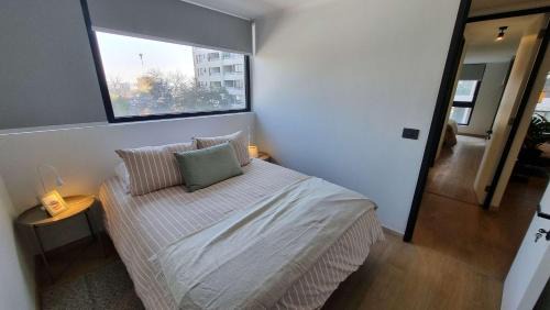 Apoquindo Apartamento | Stylish 2BR Urban Oasis for 3 in Vibrant Las Condes