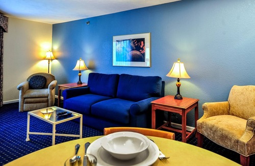Mishawaka Complejo | Elegante 2BR con Wi-Fi gratis, piscina en el resort, mini golf y 4 millas para Notre Dame