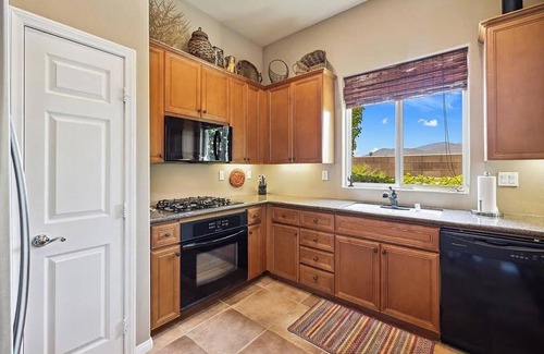 La Quinta Casa | Stylish 2BR w Spa Patio