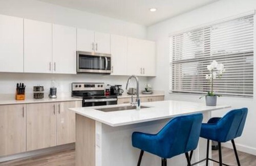 Survey Creek Casa | Stylish 3/2.5 Townhome Near Inter Miami with Pool