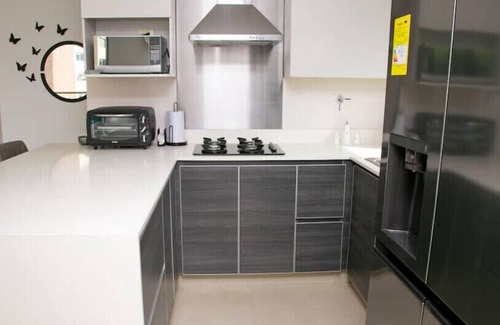 Lalinde Condominio | Stylish 3 bdr condo ideal location Poblado