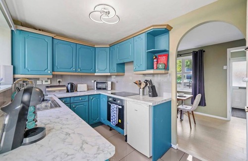 Nuneaton Apartamento | Stylish 3 bed Abode in Nuneaton - Sleeps 7