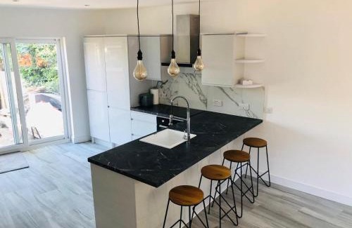 London Borough of Bromley Apartamento | Stylish 3-Bed Executive Home Chislehurst, BR7