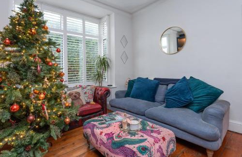 London Borough of Hounslow Casa | Stylish 3-Bed House in Brentford near Richmond